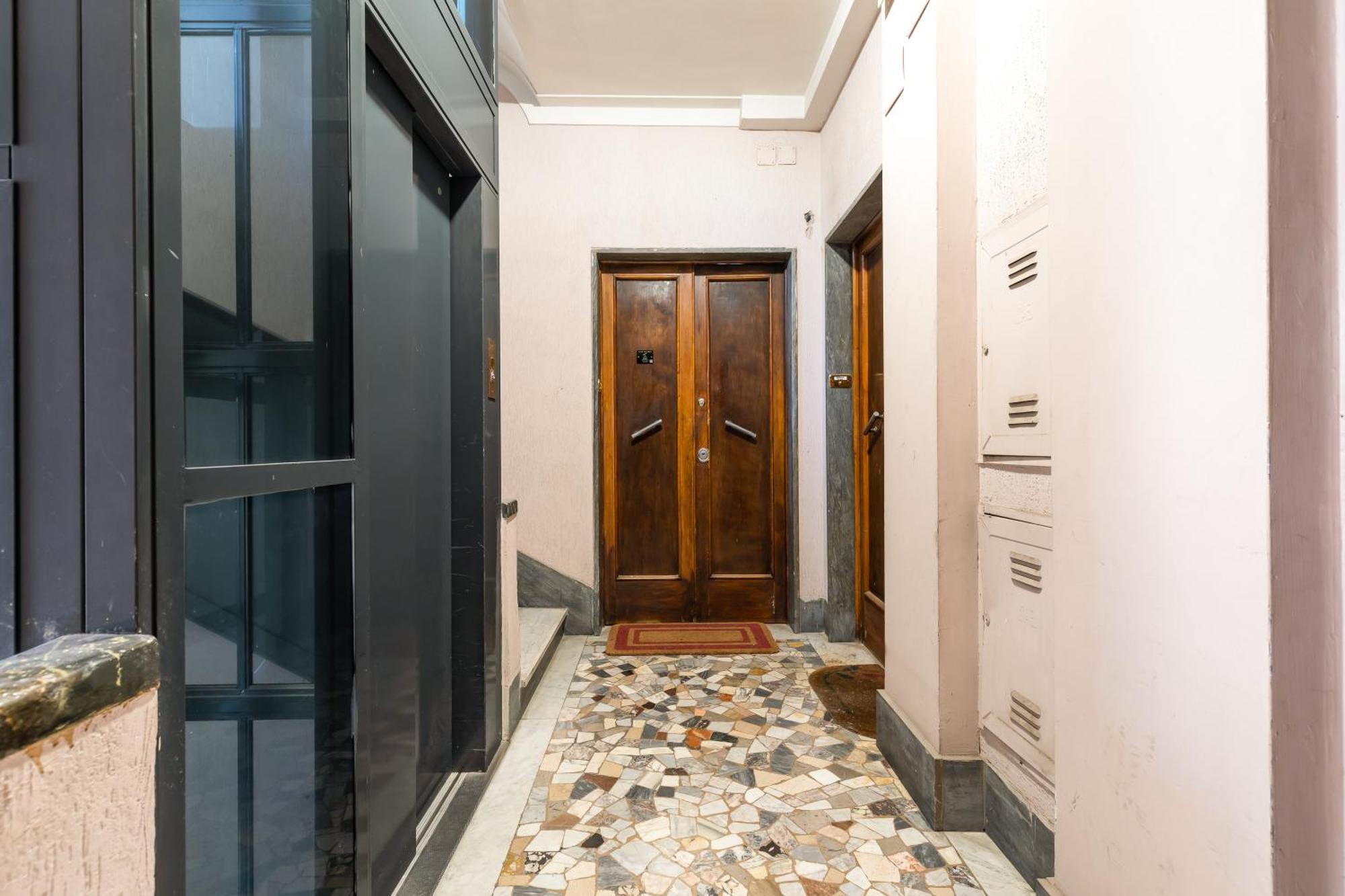Cozy Apartment Gianicolense 3Bdr Róma Kültér fotó